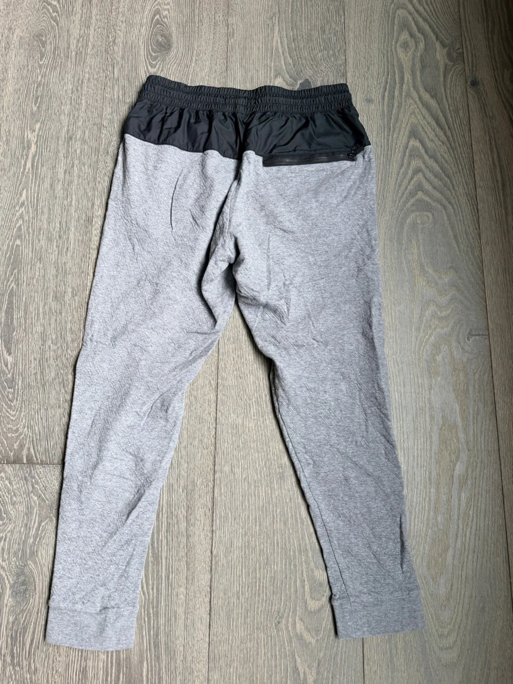 Nike Sportswear Modern Joggers in Heathered Gray / Black Size Medium